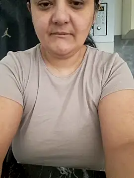 Snapshot of sarahhh1987 chatting on February 22, 2026, 8:13 am sarahhh1987 online show from February 22, 2026, 8:13 am