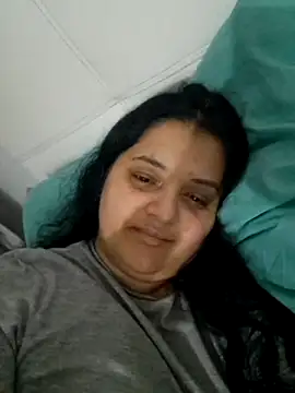 Snapshot of sarahhh1987 chatting on February 25, 2026, 6:17 pm sarahhh1987 online show from February 25, 2026, 6:17 pm