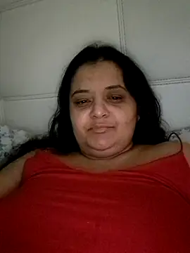 Snapshot of sarahhh1987 chatting on March 3, 2026, 8:15 pm sarahhh1987 online show from March 3, 2026, 8:15 pm