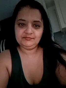 Snapshot of sarahhh1987 chatting on April 1, 2026, 5:52 am sarahhh1987 online show from April 1, 2026, 5:52 am