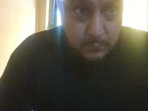 Snapshot of OmarMagSon chatting on May 28, 2026, 9:45 pm OmarMagSon online show from May 28, 2026, 9:45 pm