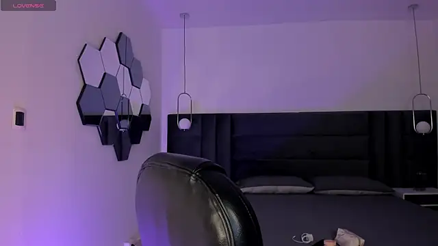 ViolettHansson online show from February 6, 2026, 6:22 pm