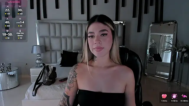 ViolettHansson online show from February 17, 2026, 7:09 pm