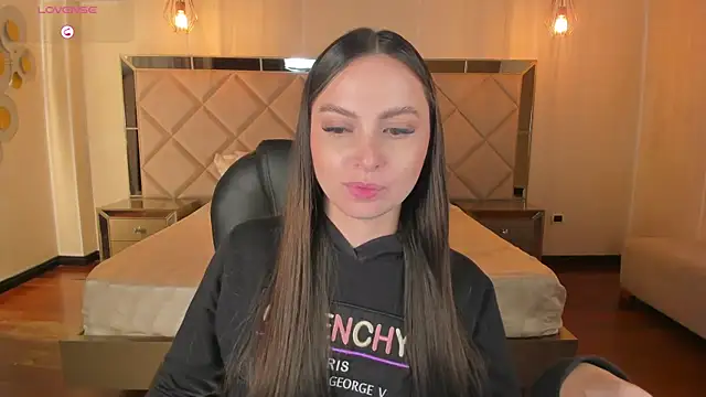 AliceHarper  online show from February 18, 2025, 10:16 am