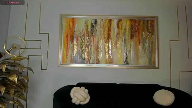Snapshot of AliceHarper_ chatting on May 20, 2026, 9:43 pm AliceHarper online show from May 20, 2026, 9:43 pm