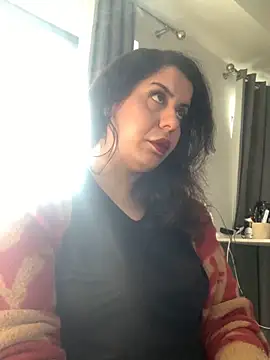 holyeroticss online show from March 15, 2026, 9:54 pm