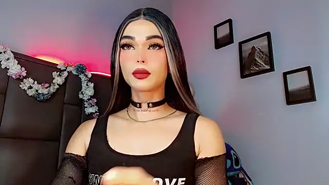 Snapshot of Marian_LV chatting on September 23, 2025, 8:06 am Marian LV online show from September 23, 2025, 8:06 am