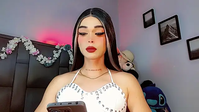 Snapshot of Marian_LV chatting on September 25, 2025, 7:01 am Marian LV online show from September 25, 2025, 7:01 am