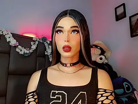 Snapshot of Marian_LV chatting on October 1, 2025, 11:05 am Marian LV online show from October 1, 2025, 11:05 am