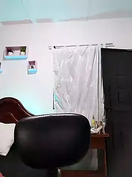 lunanataly online show from September 20, 2025, 6:31 pm