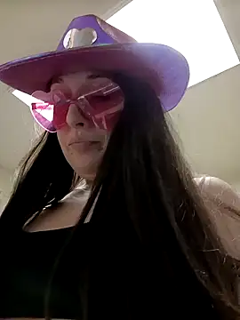 PhatAss Kummmilla online show from January 25, 2025, 8:31 am