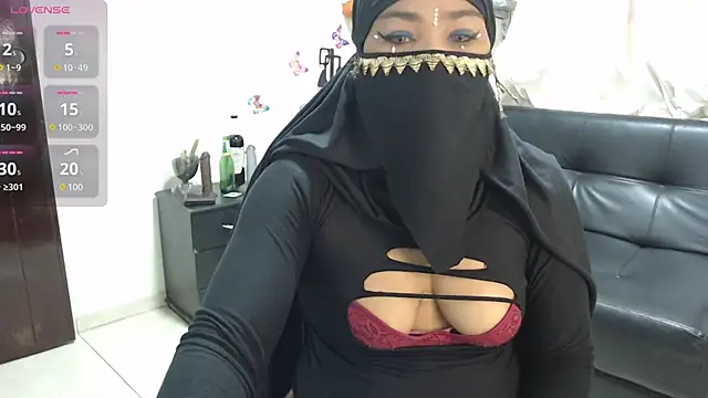 Snapshot of Aaliyah_brown chatting on January 23, 2025, 8:46 am Aaliyah brown online show from January 23, 2025, 8:46 am