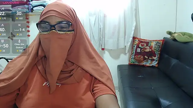 Snapshot of Aaliyah_brown chatting on September 20, 2025, 7:48 pm Aaliyah brown online show from September 20, 2025, 7:48 pm