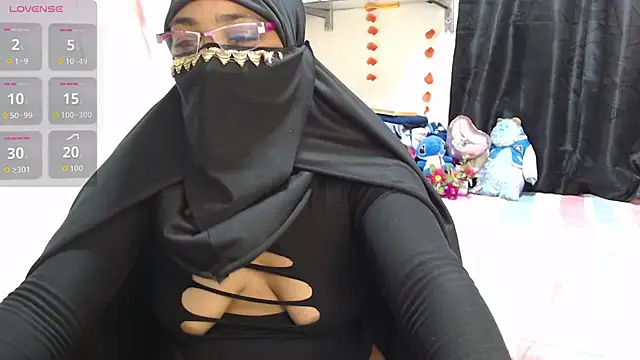 Snapshot of Aaliyah_brown chatting on November 5, 2025, 3:12 pm Aaliyah brown online show from November 5, 2025, 3:12 pm