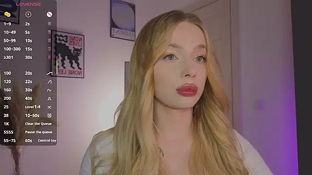 Snapshot of _MayShy_ chatting on March 17, 2025, 8:19 pm MayShy online show from March 17, 2025, 8:19 pm