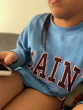 Snapshot of Salome_golvert chatting on December 18, 2024, 5:21 pm Salome golvert online show from December 18, 2024, 5:21 pm