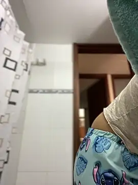 Snapshot of Salome_golvert chatting on January 20, 2025, 7:46 pm Salome golvert online show from January 20, 2025, 7:46 pm