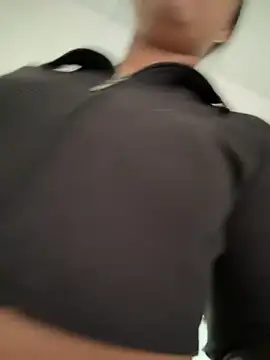 Snapshot of Salome_golvert chatting on October 17, 2025, 8:55 pm Salome golvert online show from October 17, 2025, 8:55 pm