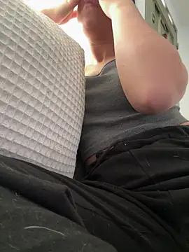 Snapshot of Salome_golvert chatting on December 19, 2025, 4:14 pm Salome golvert online show from December 19, 2025, 4:14 pm