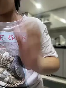 Snapshot of Salome_golvert chatting on March 9, 2026, 9:08 pm Salome golvert online show from March 9, 2026, 9:08 pm