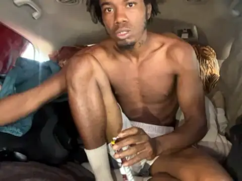 SlimeCrownzOut5 online show from January 13, 2026, 5:07 pm