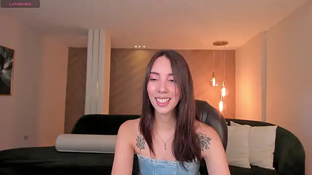 Snapshot of AnaisNin chatting on January 23, 2025, 11:58 am AnaisNin online show from January 23, 2025, 11:58 am