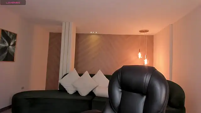 Snapshot of AnaisNin chatting on January 24, 2025, 11:37 am AnaisNin online show from January 24, 2025, 11:37 am