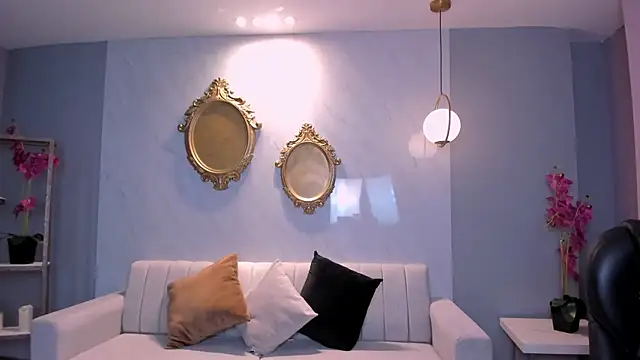 Snapshot of AnaisNin chatting on March 6, 2025, 6:05 pm AnaisNin online show from March 6, 2025, 6:05 pm