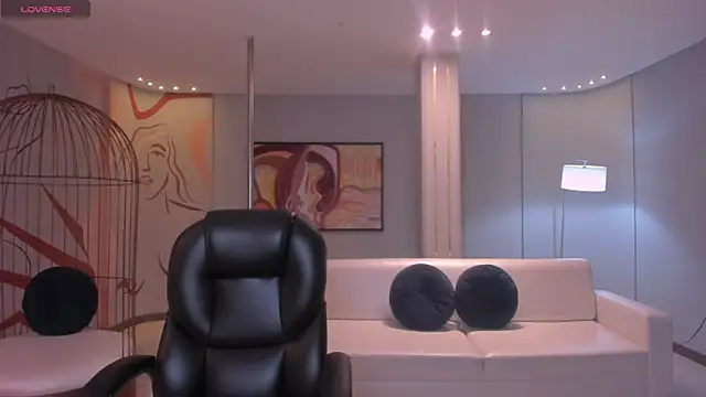 Snapshot of AnaisNin chatting on March 12, 2025, 12:04 pm AnaisNin online show from March 12, 2025, 12:04 pm