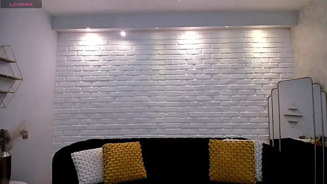 Snapshot of AnaisNin chatting on September 9, 2025, 2:33 am AnaisNin online show from September 9, 2025, 2:33 am