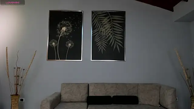 Snapshot of AnaisNin chatting on September 23, 2025, 3:31 am AnaisNin online show from September 23, 2025, 3:31 am