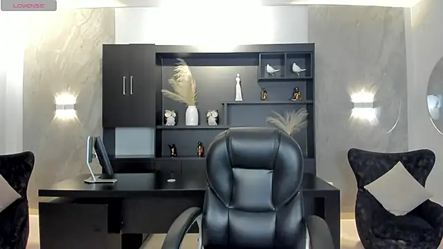 Snapshot of AnaisNin chatting on October 30, 2025, 3:19 am AnaisNin online show from October 30, 2025, 3:19 am