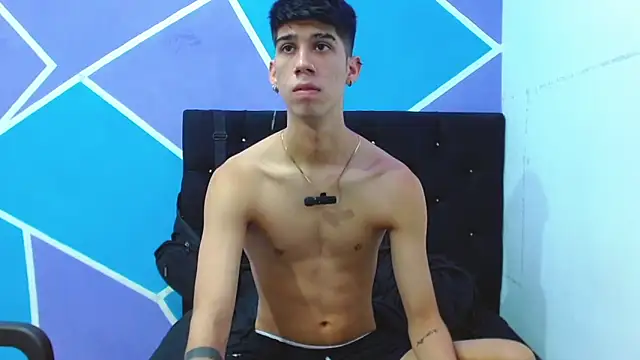 Snapshot of jhony-sex chatting on December 8, 2024, 8:36 pm jhony-sex online show from December 8, 2024, 8:36 pm