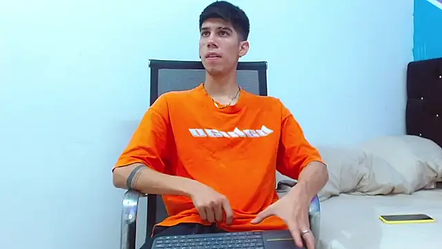 Snapshot of jhony-sex chatting on March 19, 2025, 2:48 am jhony-sex online show from March 19, 2025, 2:48 am