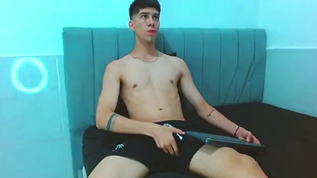 Snapshot of jhony-sex chatting on December 16, 2025, 2:49 am jhony-sex online show from December 16, 2025, 2:49 am