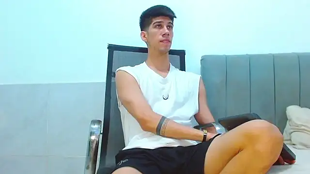 jhony-sex online show from June 20, 2026, 9:34 am