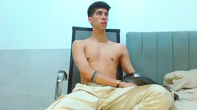 jhony-sex online show from July 2, 2026, 7:36 am