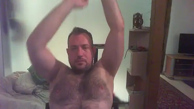 Snapshot of Mike_12hot chatting on December 4, 2025, 5:21 pm Mike 12hot online show from December 4, 2025, 5:21 pm
