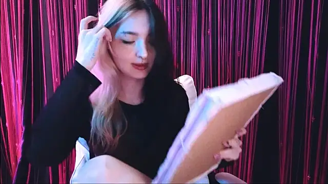 Snapshot of Avi_Nile chatting on February 18, 2025, 2:38 am Avi Nile online show from February 18, 2025, 2:38 am