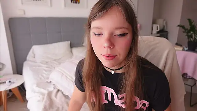 Snapshot of Ayra_Lust chatting on January 18, 2026, 12:53 pm Ayra Lust online show from January 18, 2026, 12:53 pm