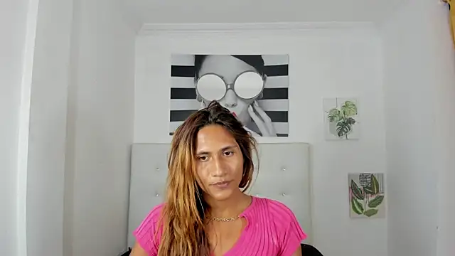 Snapshot of Brisahott chatting on September 16, 2025, 1:50 am Brisahott online show from September 16, 2025, 1:50 am