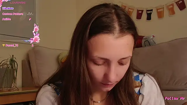 Snapshot of Milky_flexy_cat chatting on September 25, 2025, 12:09 pm Milky flexy cat online show from September 25, 2025, 12:09 pm