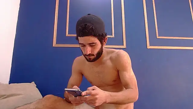 Moon and aaron online show from March 16, 2026, 5:44 am