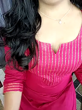 Snapshot of Tanvi-patil chatting on July 13, 2026, 7:22 am Tanvi-patil online show from July 13, 2026, 7:22 am