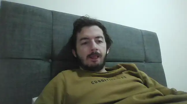 laynufff online show from February 19, 2025, 7:06 am