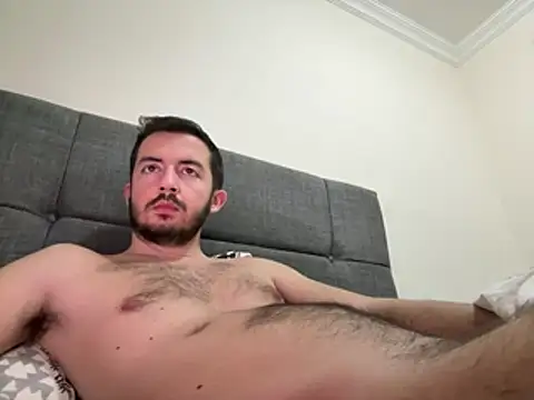 laynufff online show from April 23, 2026, 5:48 pm