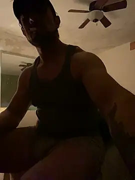 Snapshot of FumesClouds chatting on December 16, 2024, 4:13 am FumesClouds online show from December 16, 2024, 4:13 am