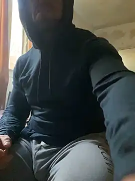 Snapshot of FumesClouds chatting on January 17, 2025, 3:43 pm FumesClouds online show from January 17, 2025, 3:43 pm