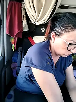 Snapshot of cuplubijoanna chatting on October 26, 2025, 2:34 pm cuplubijoanna online show from October 26, 2025, 2:34 pm