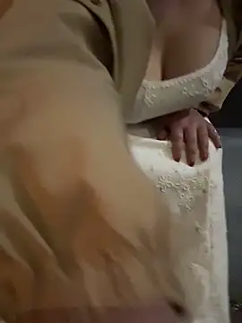 palzkybi123 online show from October 23, 2025, 1:54 pm